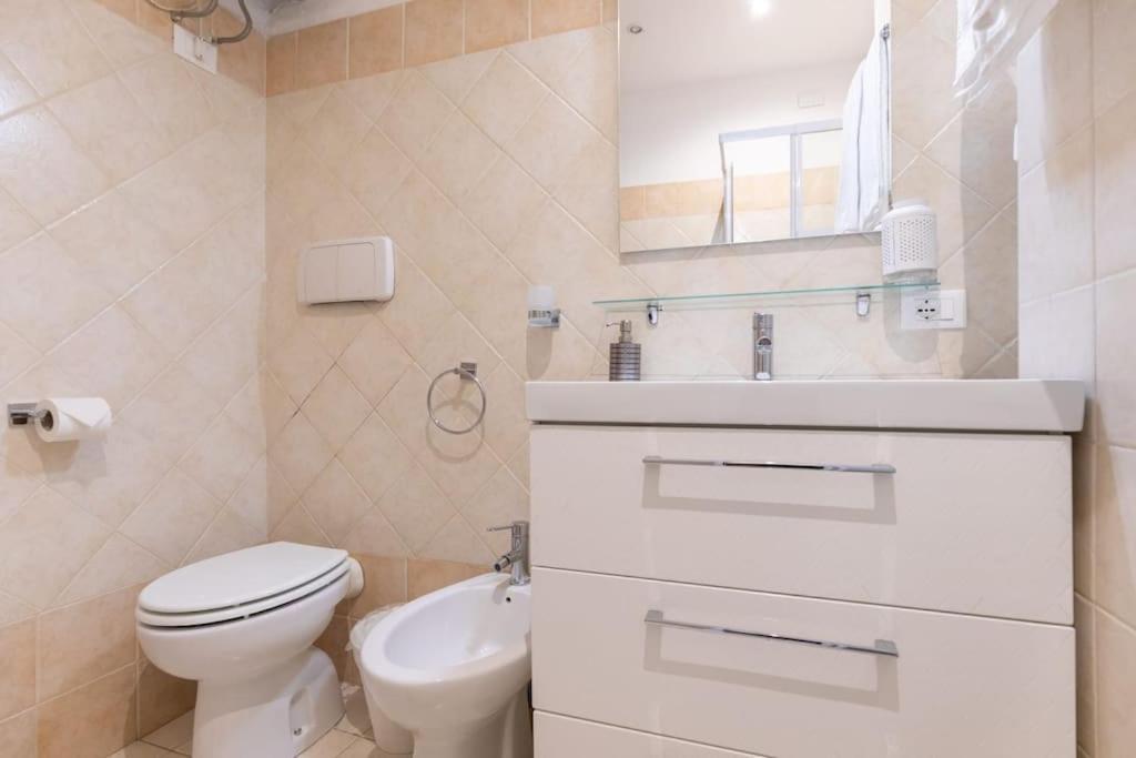 Private Suite In A Guest House With Private Bathroom N3 Rome Extérieur photo